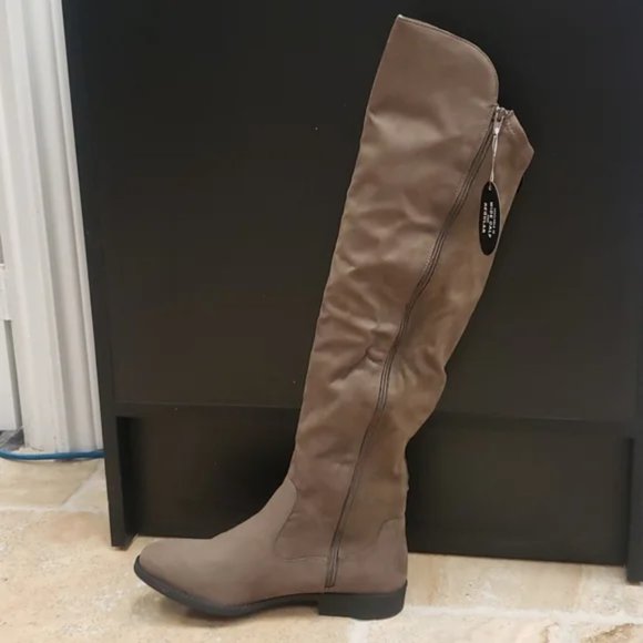 Style & Co Hayley Over-The-Knee Zip Boots - Picture 8 of 8